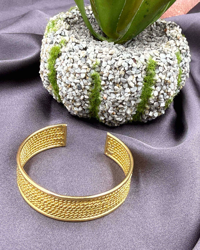 Thick Textured Bracelet