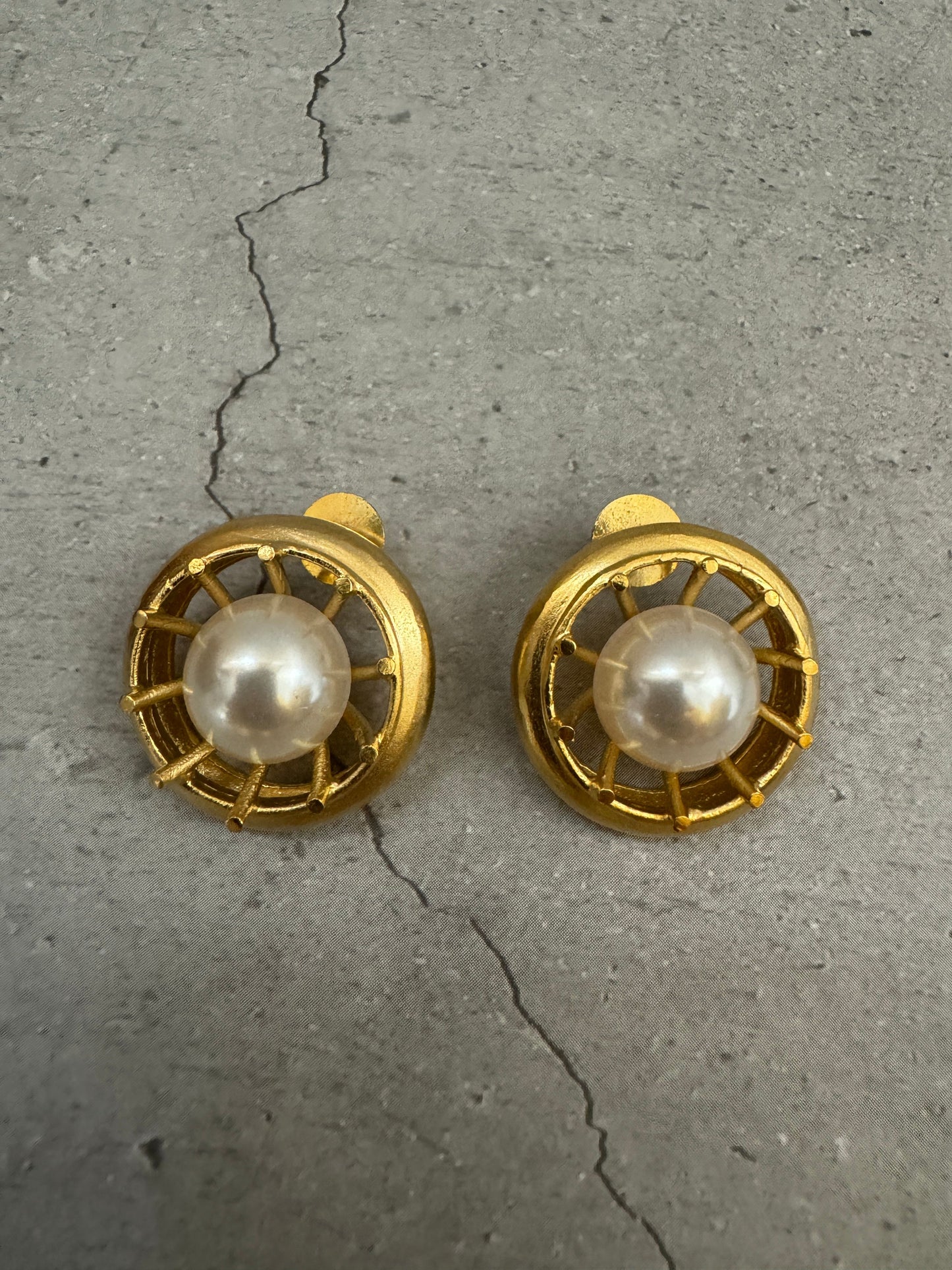 Tisha Pearl Studs