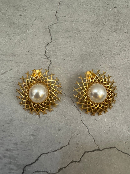 Vira Mesh Studs