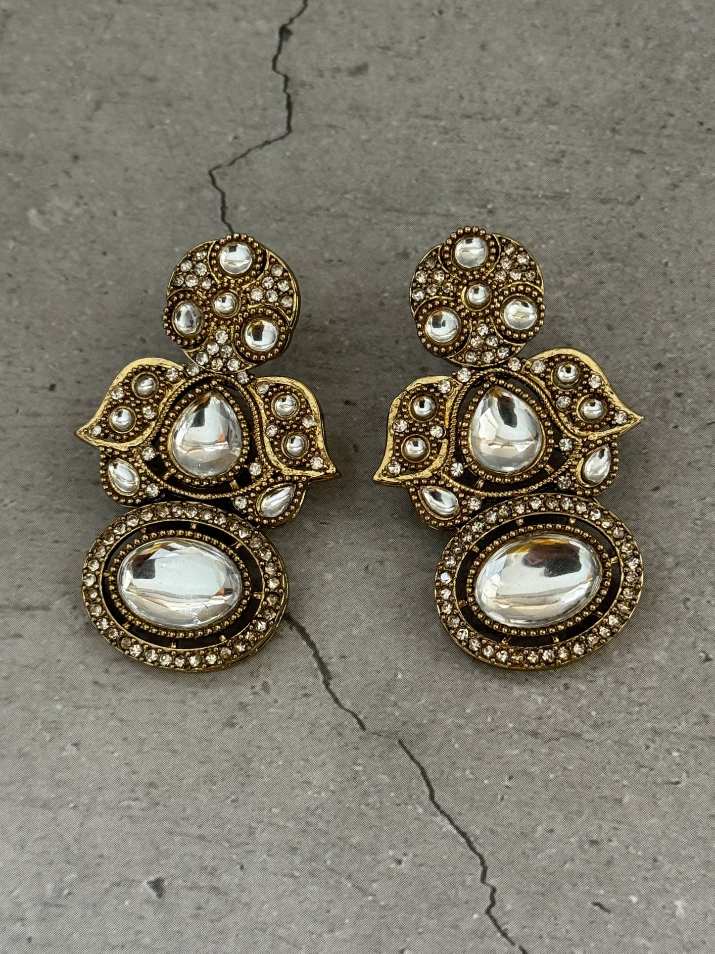 Tarini Danglers
