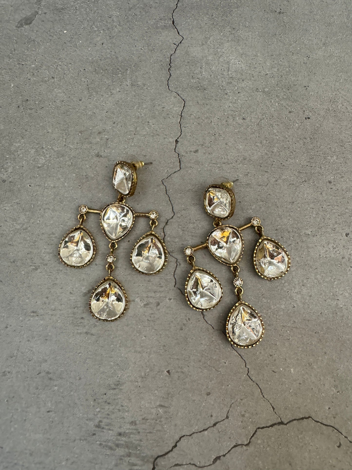Sameera Crystal Danglers