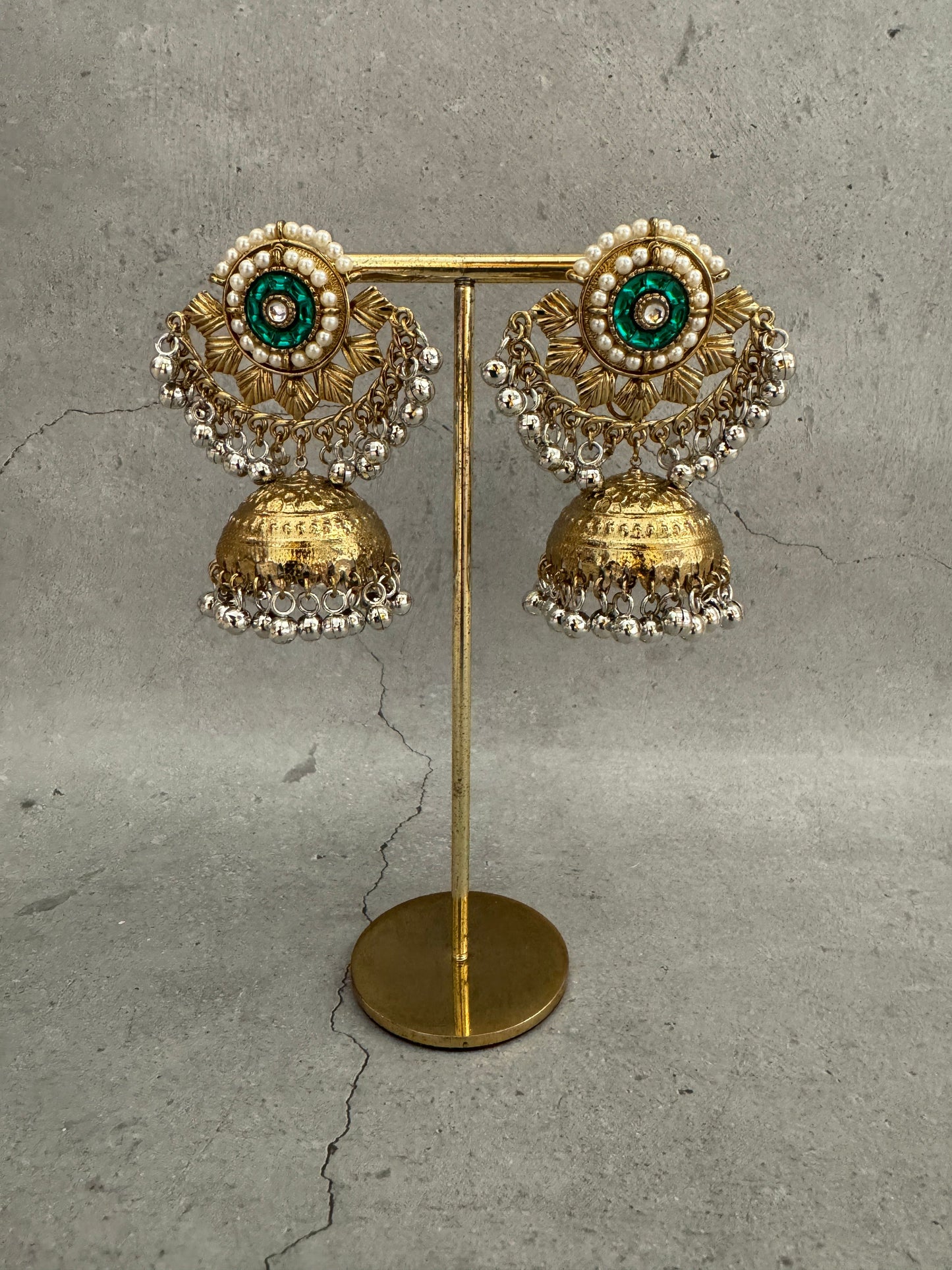 Vamika Jhumkis