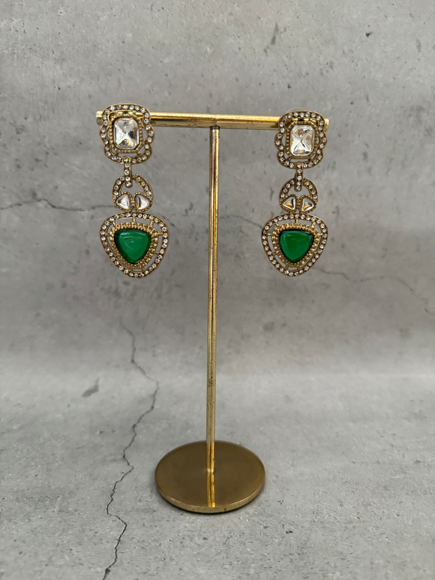 Nayna Danglers
