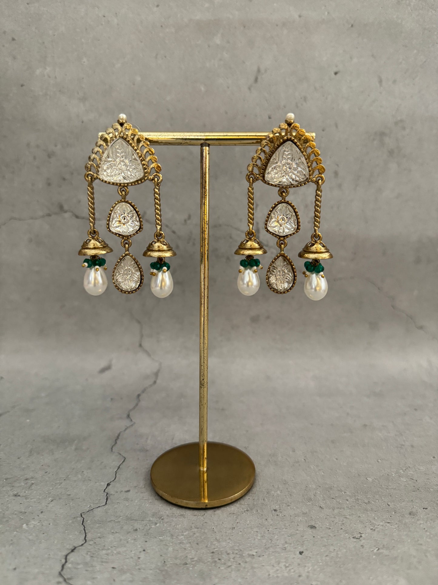 Kanika Danglers