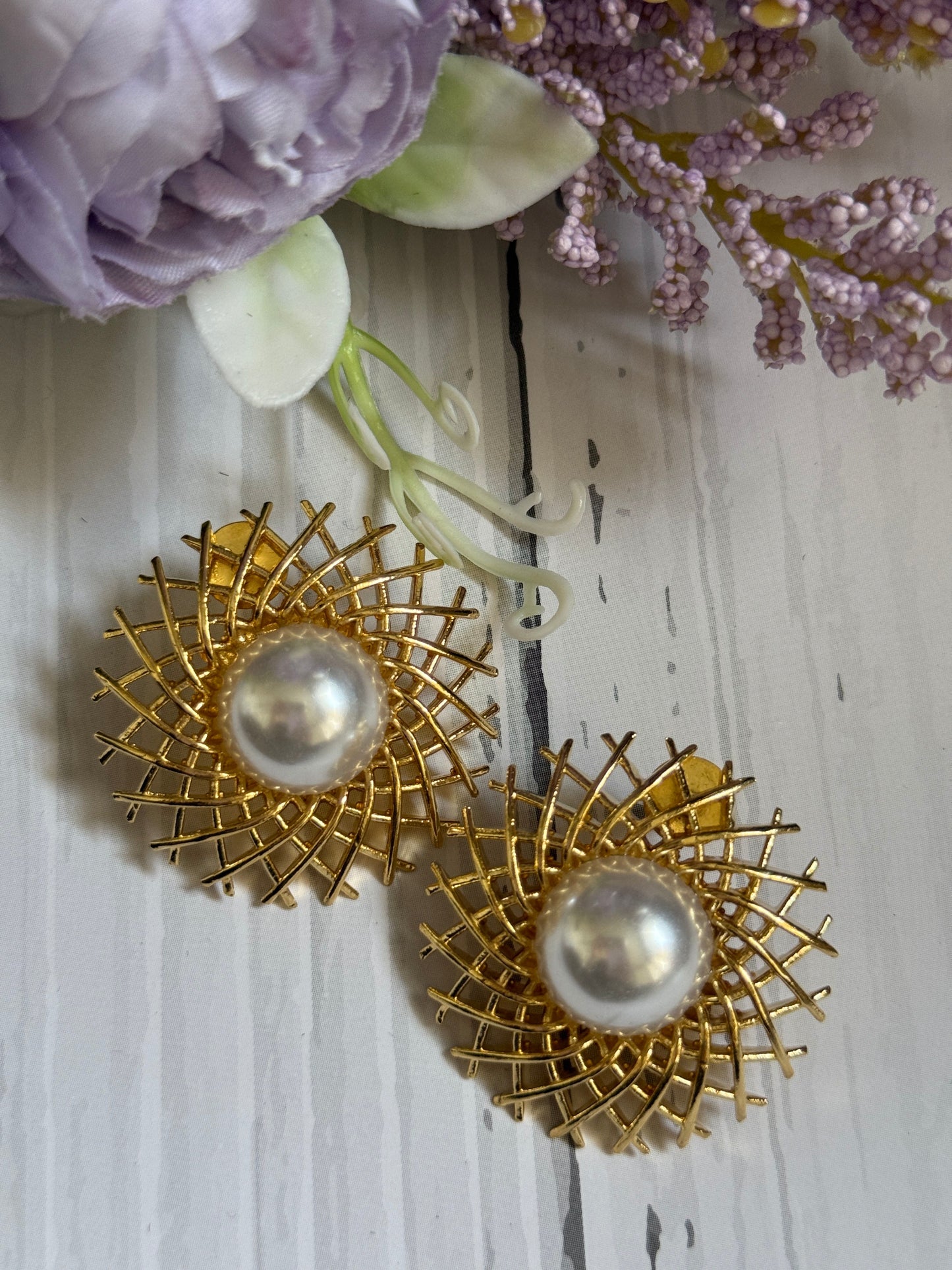 Vira Mesh Studs