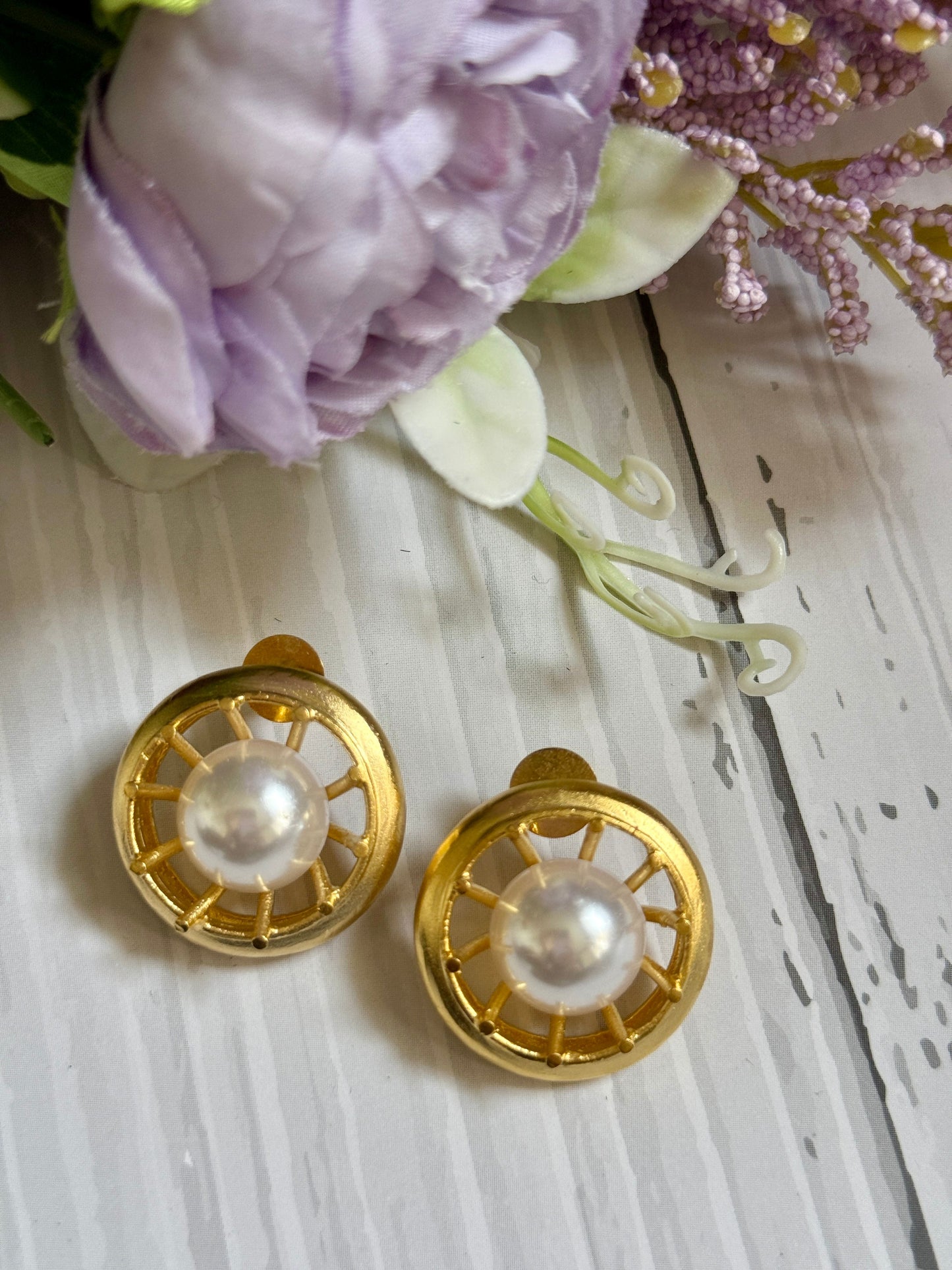 Tisha Pearl Studs