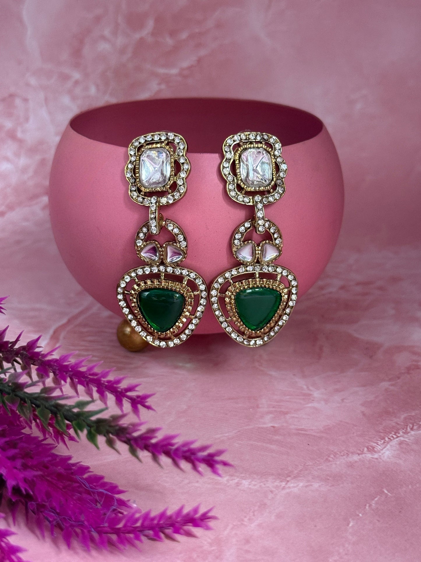 Nayna Danglers