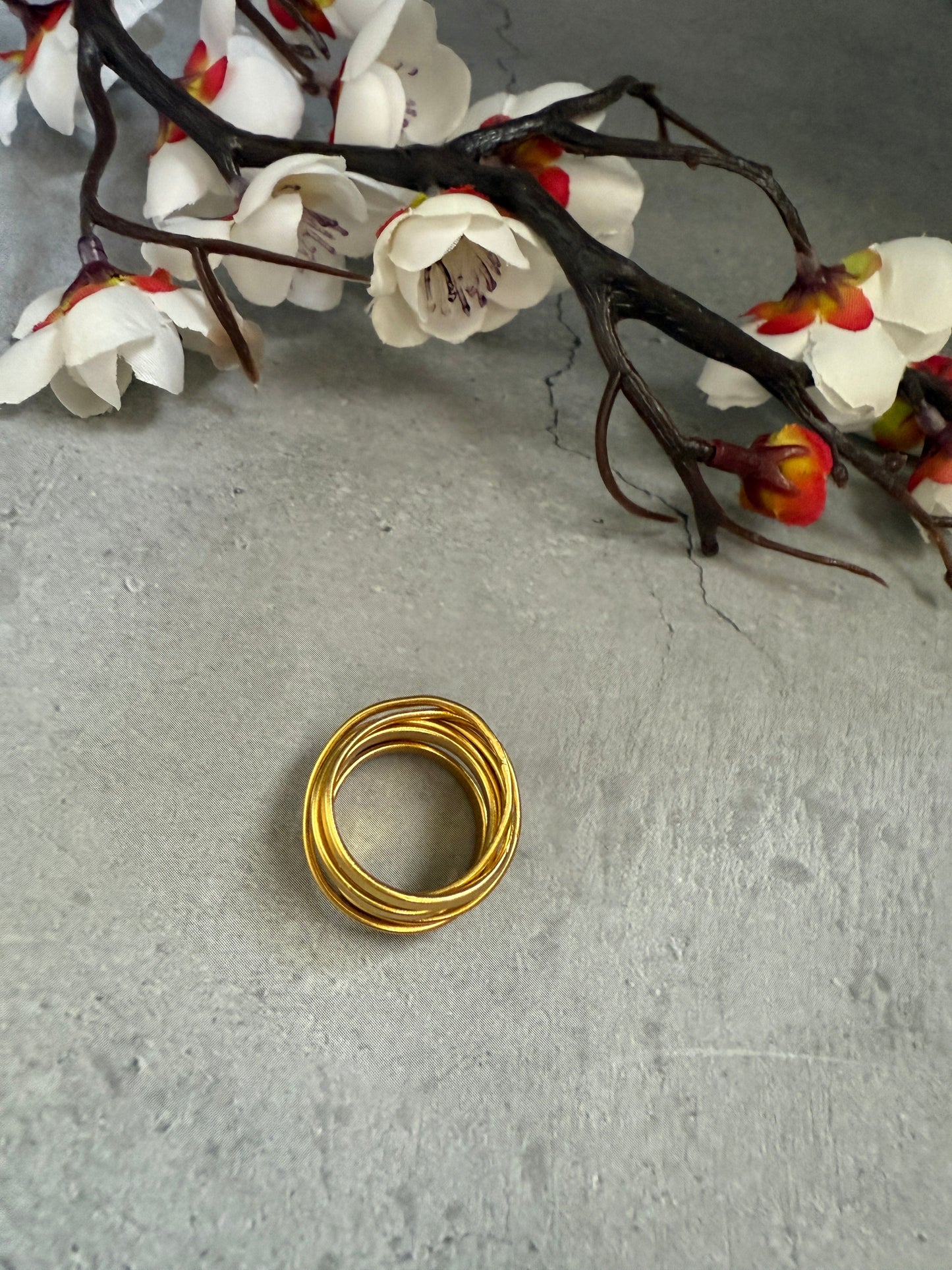 Entangled Ring