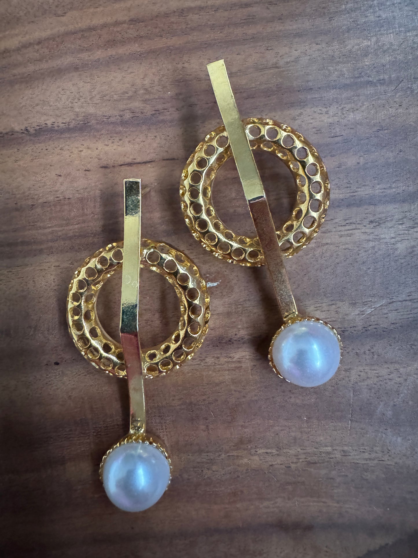 Textured Pearl Round Danglers
