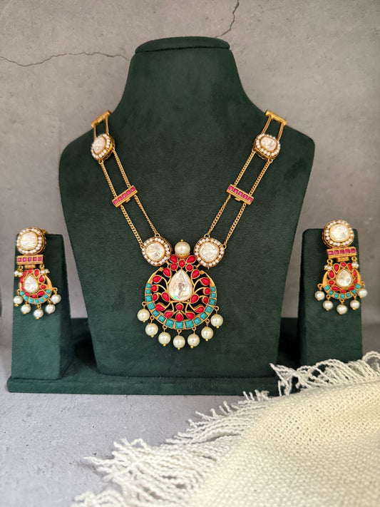 Vedika Pendant Necklace Set